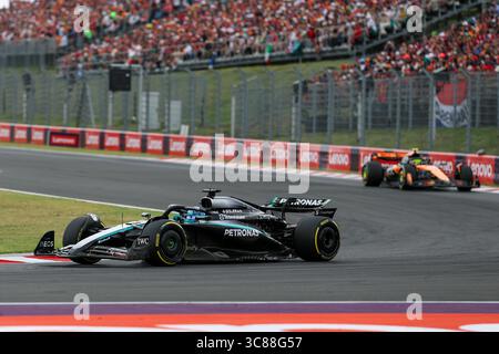 Budapest, Hongrie. 1er janvier 2000. George Russell, lors du Grand Prix de Hongrie de formule 1 Lenovo 2025, Budapest, Hongrie. Crédit : Gabriele Lanzo / Alessio Morgese / Alamy Live news Banque D'Images