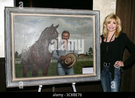 Las Vegas, États-Unis. 03 août 2025. Loni Anderson, 79 ans, actrice du WKRP à Cincinnati, décédée le 3 août 2025 dans un hôpital de la région de Los Angeles après une maladie « prolongée ».----------------------------------------------------- 12 décembre 2014 Las Vegas, Nevada. Loni Anderson Loni Anderson à la vente aux enchères de biens de la vie et de la carrière de Burt Reynolds, Palms Casino Resort © JPA/AFF-USA.COM crédit : AFF/Alamy Live News Banque D'Images