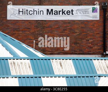 Hertfordshire, Royaume-Uni - 31 août 2024 : un panneau au marché de Hitchin dans la belle ville de Hitchin dans le Hertfordshire, Royaume-Uni. Banque D'Images