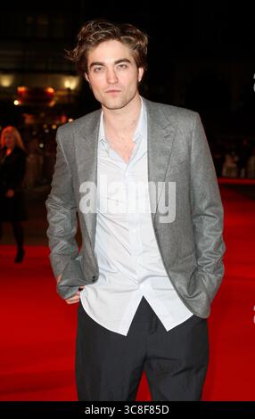 Robert Pattinson à la première britannique de 'Remember me' à Londres - 17 mars 2010 Banque D'Images