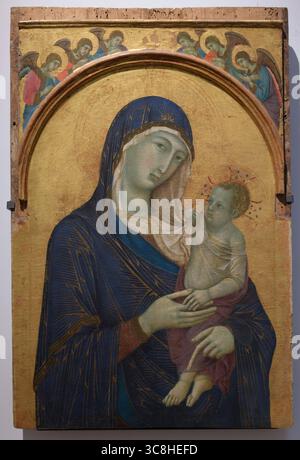 Vierge et enfant de Duccio di Buoninsegna, 1304-1310, de l'église de San Domenico, Pérouse, Italie. Actuellement tenue à la National Gallery of Umbr Banque D'Images