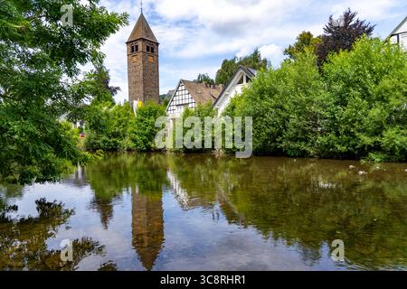 Saalhausen, Lennestadt, sur la piste cyclable Sauerlandring, une piste cyclable circulaire de 84 km entre les villes de Finnentrop, Eslohe, Schmallenberg et Len Banque D'Images