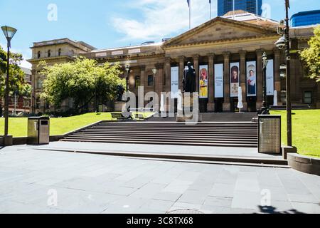 17 février 2021 : Melbourne, Australie - 17 février 2021 : une bibliothèque d'État déserte de Victoria sur Swanston St lors d'un confinement de « disjoncteur » imposé soudainement par le gouvernement victorien. Cela est dû au nombre croissant de cas de COVID-19 dans le nord-ouest de Melbourne. (Crédit image : © Chris Putnam/ZUMA Wire) Banque D'Images