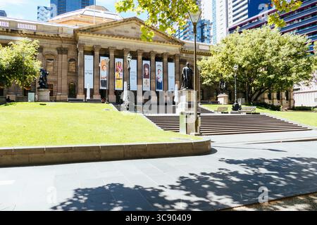 17 février 2021 : Melbourne, Australie - 17 février 2021 : une bibliothèque d'État déserte de Victoria sur Swanston St lors d'un confinement de « disjoncteur » imposé soudainement par le gouvernement victorien. Cela est dû au nombre croissant de cas de COVID-19 dans le nord-ouest de Melbourne. (Crédit image : © Chris Putnam/ZUMA Wire) Banque D'Images