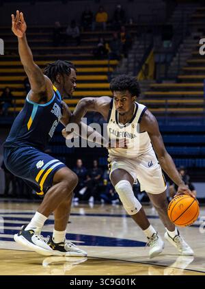 18 novembre 2022 Berkeley, CA États-Unis le gardien californien Marsalis Roberson (0) va au panier lors du match de basket-ball masculin de la NCAA entre les Jaguars de l'Université du Sud et les Golden Bears de Californie. Southern Beat California 74-66 au Hass Pavilion Berkeley Calif. Thurman James / CSM (crédit image : © Thurman James/CSM via ZUMA Press Wire) Banque D'Images