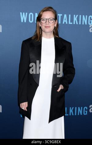 17 novembre 2022, Beverly Hills, CA, États-Unis : LOS ANGELES - 17 nov : Sarah Polley à la première de Women Talking au Samuel Goldwyn Theater le 17 novembre 2022 à Beverly Hills, CA (crédit image : © Kathy Hutchins via ZUMA Press Wire) Banque D'Images
