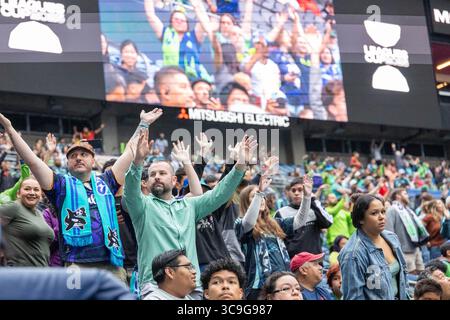 Seattle, Seattle, États-Unis. 3 août 2025. Les fans commencent à jouer au football pour leur équipe préférée avant le match, Seattle Sounders vs Santos Laguna, lors de la Coupe des ligues 2025, au Lumen Field, à Seattle, Washington. (Crédit image : © Melissa Levin/ZUMA Press Wire) USAGE ÉDITORIAL SEULEMENT ! Non destiné à UN USAGE commercial ! Banque D'Images