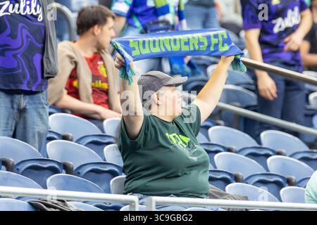 Seattle, Seattle, États-Unis. 3 août 2025. Les fans des Seattle Sounders retardent le départ avant le match, Seattle Sounders vs Santos Laguna, lors de la Coupe des ligues 2025, au Lumen Field, à Seattle, Washington. (Crédit image : © Melissa Levin/ZUMA Press Wire) USAGE ÉDITORIAL SEULEMENT ! Non destiné à UN USAGE commercial ! Banque D'Images