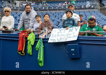 Seattle, Seattle, États-Unis. 3 août 2025. Les fans attendent des autographes avant le match, Seattle Sounders vs Santos Laguna, lors de la Coupe des ligues 2025, au Lumen Field, à Seattle, Washington. (Crédit image : © Melissa Levin/ZUMA Press Wire) USAGE ÉDITORIAL SEULEMENT ! Non destiné à UN USAGE commercial ! Banque D'Images