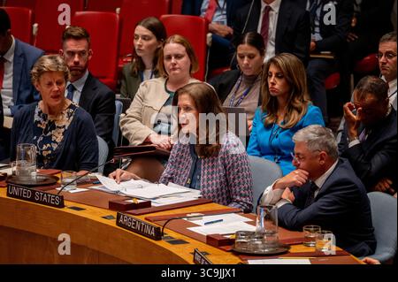 New York, New York, États-Unis. 05 août 2025. L'ambassadrice Dorothy Shea, chargée d'affaires par intérim des États-Unis, prend la parole lors d'une réunion du Conseil de sécurité des Nations Unies sur la situation au moyen-Orient aux Nations Unies le 05 août 2025 à New York crédit : Liri Agami/Media Punch/Alamy Live News Banque D'Images