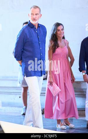 Palma. Espagne. 20250806, le roi Felipe VI d'Espagne, la reine Letizia d'Espagne assiste à l'exposition « paysage-Miro » de Joan Miro à la Lonja le 6 août 2025 à Palma, Espagne crédit : MPG/Alamy Live News Banque D'Images