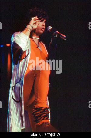 Orlandi, Floride, États-Unis : AEROSMITH - STEVEN TYLER jouant pendant le Back in the Saddle Tour - Orange County and Civic Center - Dec. 23, 1984 (crédit image : © Christopher Helton via ZUMA Press Wire) Banque D'Images