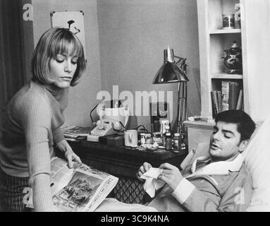 24 septembre 2021, États-Unis : Carrie Snodgress, Richard Benjamin, sur le plateau du film, ''Journal d'Une femme au foyer folle'', Universal Pictures, 1970 (crédit image : © JT Vintage/Glasshouse via ZUMA Press Wire) Banque D'Images