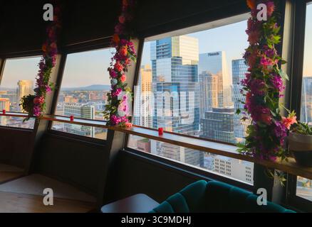 Vue de l'intérieur d'une zone d'observation sur le toit de la ville du centre-ville de Nashville, Tennessee. Banque D'Images