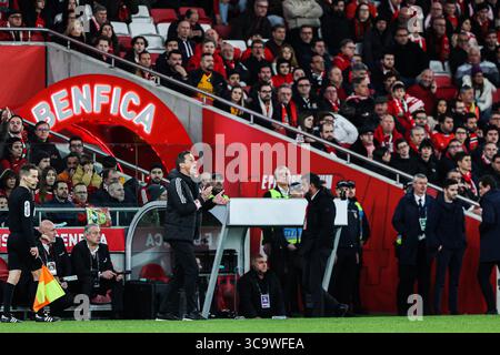 15 janvier 2023, Lisbonne, Portugal : L'entraîneur Roger Schmidt de SL Benfica réagit lors du match Liga Portugal Bwin entre SL Benfica et Sporting CP à l'Estadio da Luz. Score final ; SL Benfica 2 :2 Sporting CP. (Crédit image : © David Martins/SOPA images via ZUMA Press Wire) Banque D'Images