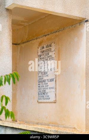 Famagouste (Kapali Maras), Chypre du Nord - 16 juillet 2025 : vue depuis la ville abandonnée Varosha avec la maison de lion famagouste Banque D'Images
