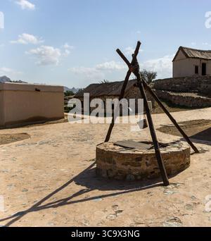 Puits historique, cadre village Banque D'Images