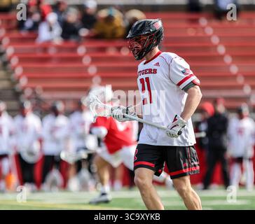 04 février 2023 : milieu de terrain des Rutgers Joe Peterson (21 ans) lors d'un match d'ouverture de la saison de crosse masculine de la NCAA entre les Marist Red Foxes et les Rutgers Scarlet Knights au stade SHI de Piscataway, New Jersey. Mike Langish/Cal Sport Media. (Crédit image : © Mike Langish/CSM via ZUMA Press Wire) Banque D'Images
