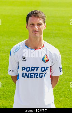 VELSEN , 05-08-2025 , BUKO Stadion , saison 2025 / 2026 , football néerlandais Eredivisie . Photocall Telstar , joueur de Telstar Jeff Hardeveld Banque D'Images