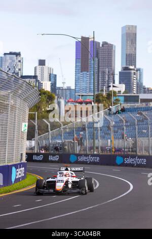 31 mars 2023, Melbourne, Australie : Hugh Barter, de l'Australie, pilotant la Campos Racing (25) F3 lors de l'entraînement au Grand Prix de formule 1 d'Australie sur le circuit du Grand Prix d'Albert Park. (Crédit image : © George Hitchens/SOPA images via ZUMA Press Wire) Banque D'Images