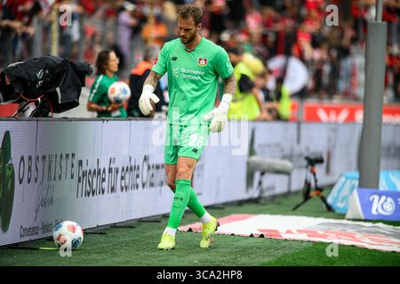 LEVERKUSEN, ALLEMAGNE - 5 AOÛT 2025 : Mark Flekken - le match amical Bayer 04 Leverkusen vs Pisa SC à BayArena. Banque D'Images