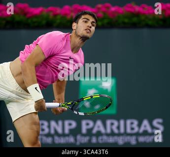 11 mars 2023 Carlos Alcaraz, Espagnol, sert contre Thanasi Kokkinakis, Australiens, lors de l'Open BNP Paribas 2023 au Indian Wells Tennis Garden à Indian Wells, Californie. Crédit photo obligatoire : Charles Baus/CSM (crédit image : © Charles Baus/CSM via ZUMA Press Wire) Banque D'Images