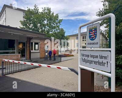 Lieu d'apprentissage et de mémoire : camp d'accueil d'urgence de Giessen, Allemagne. Banque D'Images