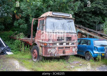Vieux camion ERF vintage en décomposition Banque D'Images