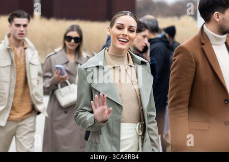 Olivia Palermo est vue aux arrivées au défilé de mode de Tod à Milan Fashion week automne/hiver 2023/2024 à Milan, Italie, le 24 février 2023 Banque D'Images