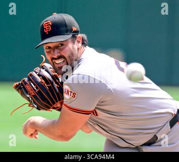 Pittsburgh, États-Unis. 06 août 2025. Robbie Ray (38), lanceur des Giants de San Francisco, débute contre les Pirates de Pittsburgh au PNC Park le mercredi 6 août 2025 à Pittsburgh. Photo par Archie Carpenter/UPI crédit : UPI/Alamy Live News Banque D'Images