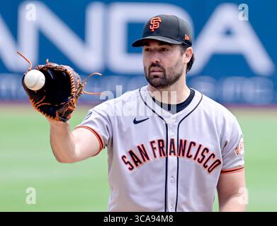 Pittsburgh, États-Unis. 06 août 2025. Robbie Ray (38), lanceur des Giants de San Francisco, débute contre les Pirates de Pittsburgh au PNC Park le mercredi 6 août 2025 à Pittsburgh. Photo par Archie Carpenter/UPI crédit : UPI/Alamy Live News Banque D'Images