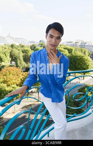Paris, France. 10 juillet 2025. Jeremy Bellet, mannequin et acteur, assiste au cocktail du créateur de mode Nabil Hayari le 10 juillet 2025. Banque D'Images