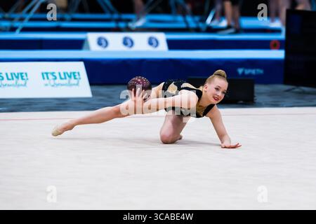 19 mai 2023, Gold Coast, Queensland, Australie : gymnaste rythmique senior australienne d'Australie occidentale, Breanna Hopper se produit avec un ballon lors des championnats australiens de gymnastique 2023. Jour 1 du championnat d'Australie de gymnastique 2023, Gold Coast, Australie. .Senior International Rhythmic Gymnastics session de la compétition. (Crédit image : © Alexander Bogatyrev/SOPA images via ZUMA Press Wire) Banque D'Images