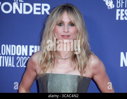 7 octobre 2022, Londres, Royaume-Uni : Niamh Algar assiste à la première britannique de ''The Wonder'' lors du 66e Festival du film de Londres BFI au Royal Festival Hall de Londres. (Crédit image : © Fred Duval/SOPA images via ZUMA Press Wire) Banque D'Images