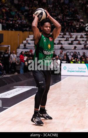 18 février 2023, Badalona, Barcelone, Espagne : Andres Feliz du Club Joventut Badalona en action lors de la demi-finale ACB Copa del Rey Badalona 23 entre le Club Joventut Badalona et Lenovo Tenerife au Palau Olimpic de Badalona le 18 février 2023 à Badalona, Barcelone, Espagne. (Crédit image : © Javier Borrego/AFP7 via ZUMA Press Wire) Banque D'Images