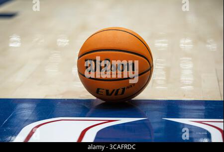09 novembre 2023 Moraga, États-Unis basket-ball sur le terrain lors du match de basket-ball masculin de la NCAA entre les Lobos du Nouveau-Mexique et les Gaels de Saint Mary. Saint MaryÃ¢â‚¬â„¢a battu le Nouveau-Mexique 72-58 à l'University Credit Union Pavilion Moraga Calif. Thurman James / CSM (crédit image : © Thurman James/CSM via ZUMA Press Wire) Banque D'Images