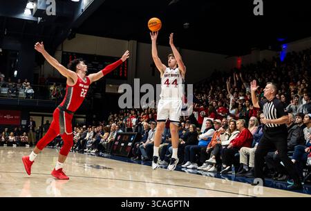 09 novembre 2023 Moraga, CA U.S.A. le garde de Mary Alex Ducas (44) tire la balle lors du match de basket-ball masculin de la NCAA entre les Lobos du Nouveau-Mexique et les Gaels de Saint Mary. Saint MaryÃ¢â‚¬â„¢a battu le Nouveau-Mexique 72-58 à l'University Credit Union Pavilion Moraga Calif. Thurman James / CSM (crédit image : © Thurman James/CSM via ZUMA Press Wire) Banque D'Images