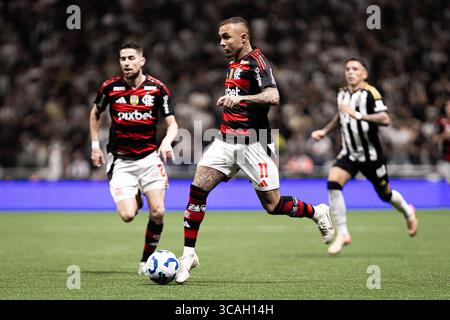 Belo Horizonte, Brésil. 07 août 2025. MG - BELO HORIZONTE - 08/06/2025 - BRAZIL CUP 2025, ATLETICO-MG x FLAMENGO - Cebolinha, joueur de Flamengo, lors du match contre Atlético-MG au stade Arena MRV pour le championnat de la Coupe du Brésil 2025. Photo : Mateus Dutra/AGIF crédit : AGIF/Alamy Live News Banque D'Images