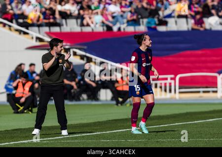 19 novembre 2023, Barcelone, Barcelone, Espagne : Jonatan Giraldez, entraîneur-chef du FC Barcelona FEM. Gestes lors de la ligue espagnole, Liga F, match de football joué entre le FC Barcelone et le Real Madrid à l'Estadi Olimpic le 19 novembre 2023 à Barcelone, Espagne. (Crédit image : © Javier Borrego/AFP7 via ZUMA Press Wire) Banque D'Images