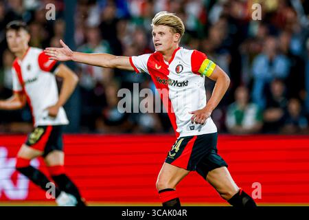 SEM Steijn de Feyenoord fait des gestes lors de la Ligue des Champions de l'UEFA, 3ème tour de qualification, match de 2ème manche entre Feyenoord et Fenerbahce au Stadion Fei Banque D'Images