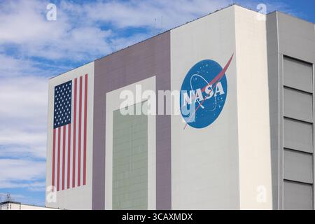 Kennedy Space Center, États-Unis. 07 août 2025. Août 7th état actuel de la NASA Artemis 2 MLP Mobile Launch Platform Build pour la prochaine mission lunaire.next au VAB Kennedy Space Center Brevard County Florida USA. (Photo de Scott Schilke/SipaUSA) crédit : Sipa USA/Alamy Live News Banque D'Images