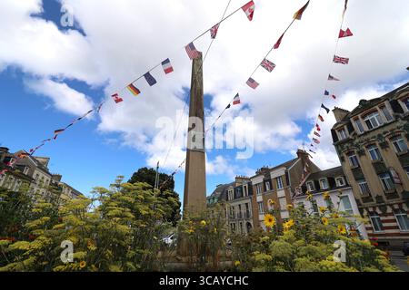 Obélisque Duc de Berry, ville de Cherbourg dans le Cotentin, département de la Manche, France Banque D'Images