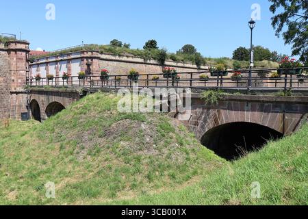 Anciens remparts, fortifications, ville de neuf-Brisach, département du Haut-Rhin, France Banque D'Images