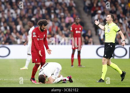 15 mars 2023, MADRID, MADRID, ESPAGNE : Mohamed Salah du Liverpool FC gestes lors de la 16e manche de l'UEFA Champions League, match de football joué entre le Real Madrid et le Liverpool FC au stade Santiago Bernabeu le 15 mars 2023, à Madrid, Espagne. (Crédit image : © Oscar J. Barroso/AFP7 via ZUMA Press Wire) Banque D'Images
