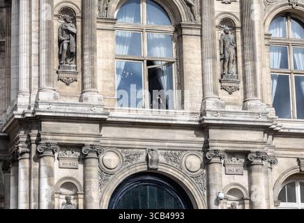 25 mai 2021, Paris, Ile-de-France (région, France : action coup de poing, mardi 25 mai 2021, par des agents de la ville de Paris en grève : ils ont investi une partie de l'Hôtel de ville. (Crédit image : © Sadak Souici/ZUMA Press Wire) Banque D'Images
