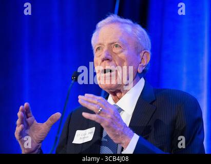 13 février 2023, Austin, TX, États-Unis : BEN BARNES, ancien président de la Chambre des représentants du Texas, présenté lors d'un rassemblement politique d'Austin le 13 février 2023, a admis dans un article du New York Times publié ce week-end qu'il travaillait involontairement contre la réélection du président carter en 1980. Barnes et John Connally, ancien gouverneur du Texas décédé, se sont rendus au moyen-Orient pour faire secrètement pression pour ne pas libérer les otages iraniens avant la victoire électorale de Ronald Reagan. (Crédit image : © Bob Daemmrich/ZUMA Press Wire) Banque D'Images