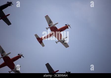 20 juillet 2023, Lima, Lima, Pérou : un avion coréen KAI KT-1 Woongbi de l'armée de l'air péruvienne survole le ciel de Lima répétant le défilé militaire du jour de l'indépendance du Pérou qui aura lieu le 29 juillet (crédit image : © Carlos Garcia Granthon/ZUMA Press Wire) Banque D'Images