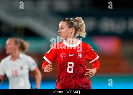 Juillet 25 2023 : Nadine Riesen (Suisse) regarde lors d'un match du Groupe A - Coupe du monde féminine de la FIFA, Australie et Nouvelle-Zélande 2023, Suisse vs Norvège, au FMG Stadium Waikato, Hamilton, Nouvelle-Zélande. Kim Price/CSM (crédit image : © Kim Price/CSM via ZUMA Press Wire) Banque D'Images