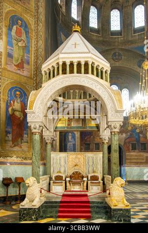 Bulgarie, Sofia, place Alexandre Nevski, Cathédrale orthodoxe Alexandre Nevski Banque D'Images