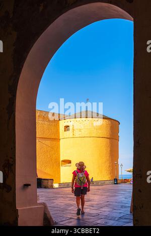 France, haute-Corse, Bastia, quartier de la Citadelle ou quartier de la Terra Nova, place du Donjon et ancien palais des gouverneurs génois qui abrite le musée de Bastia Banque D'Images